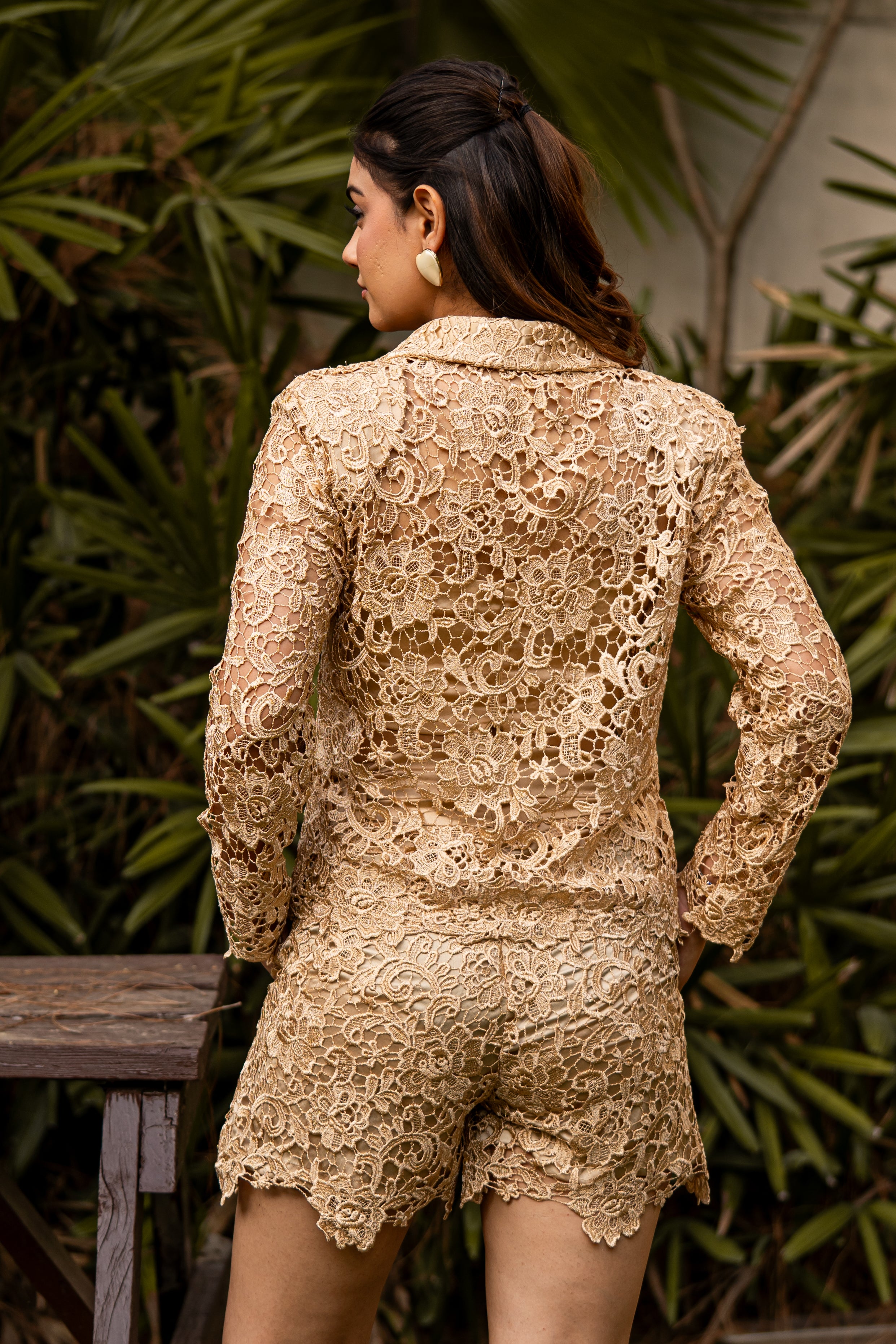 Gold lace set
