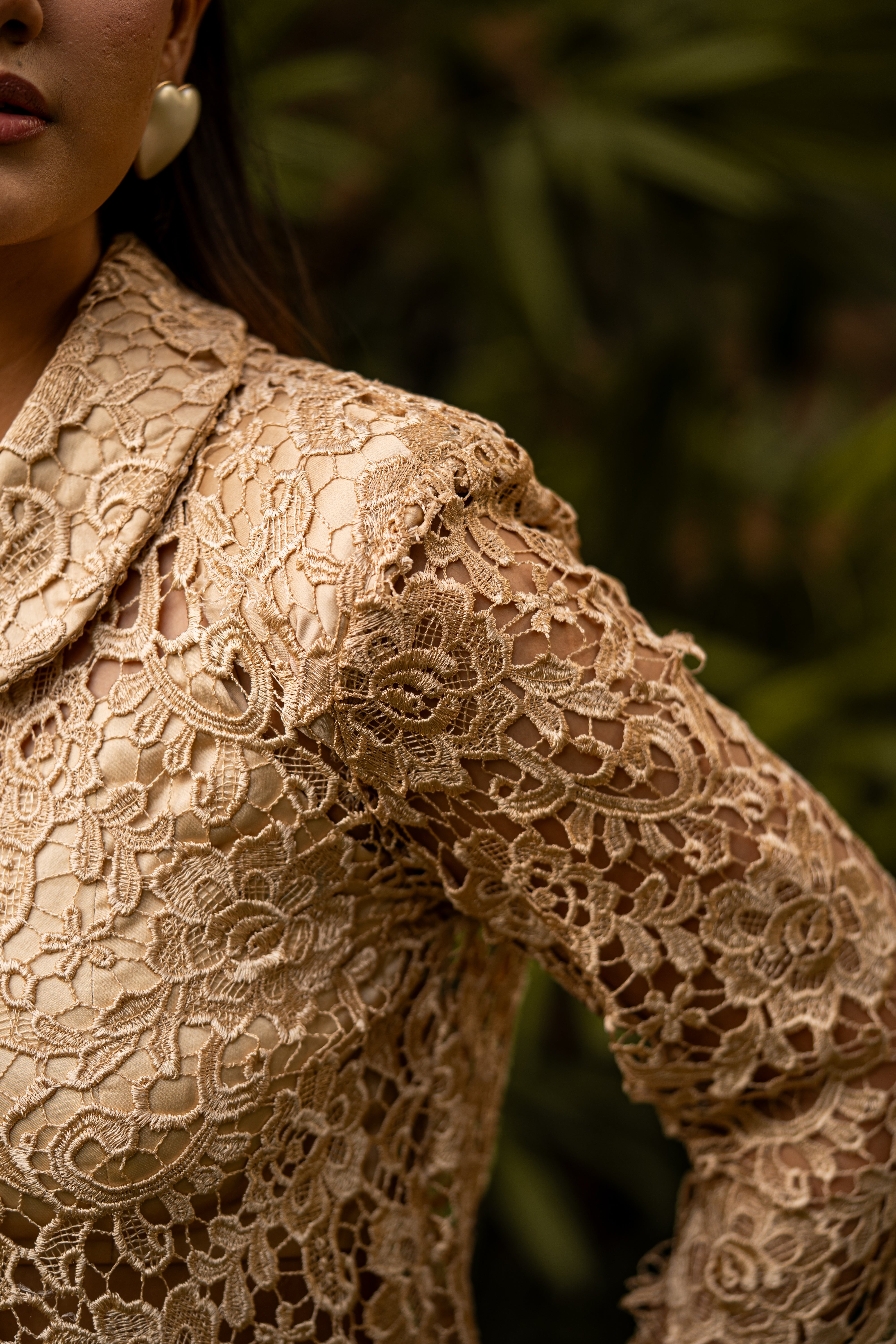 Gold lace set
