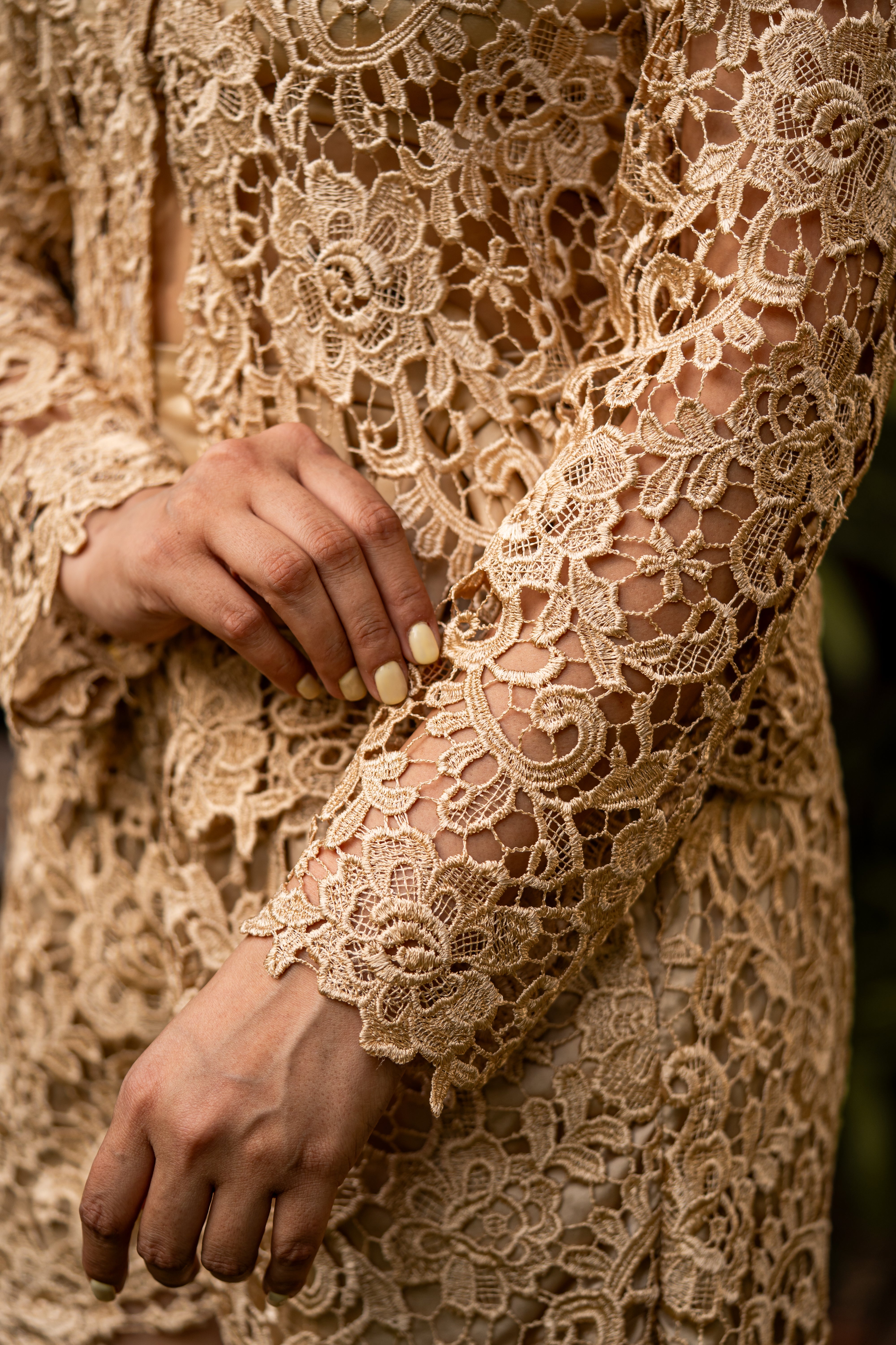 Gold lace set
